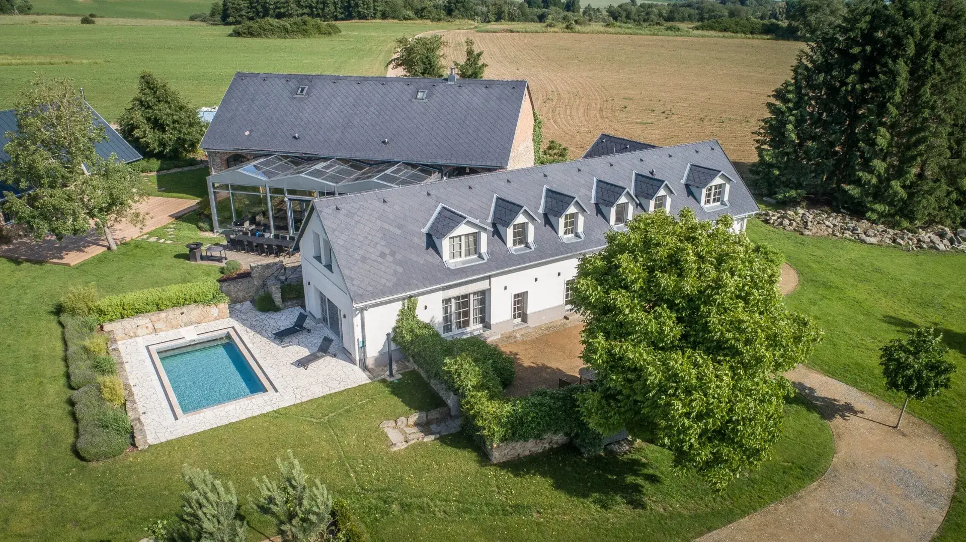 Šťastná Samota — usedlost a zázemí eventů